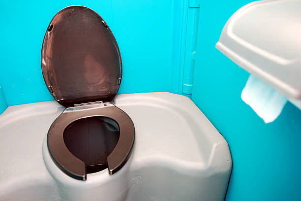 Best Restroom trailer rental cost  in Silverton, OR